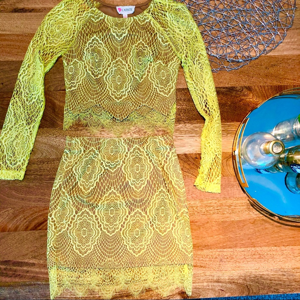 L'atiste by Amy - Two Piece Lace Neon